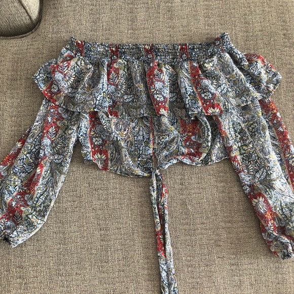 Off the shoulder blouse - Picture 2 of 4